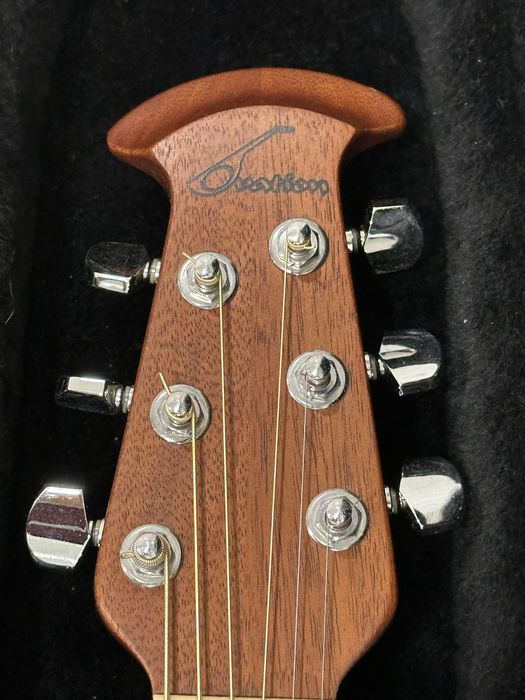 Guitarra Ovation Balladeer Special