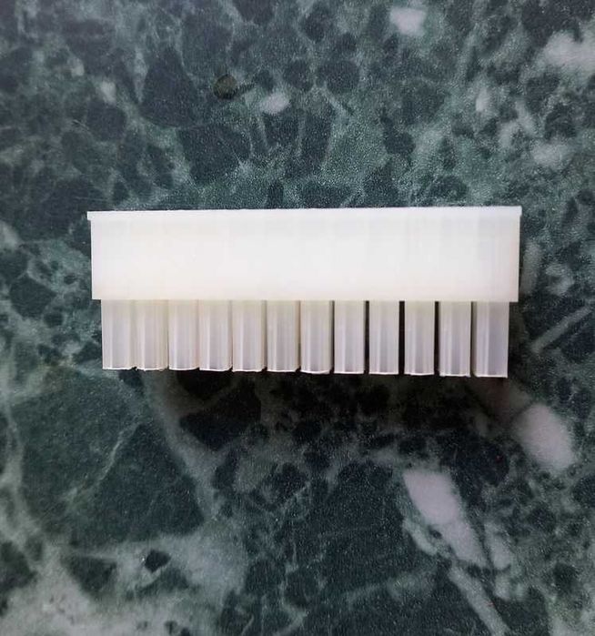 Gniazdo typu Mini-Fit 24-pin, żeńskie