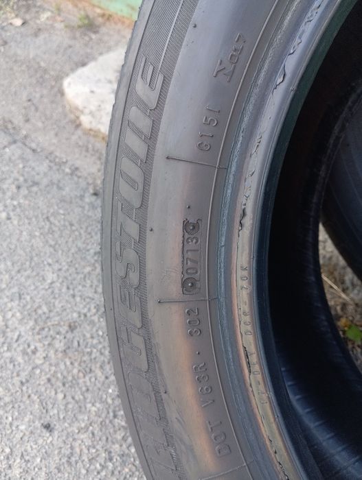 Продам комплект літньої гуми  б/у R 17 Bridgestone Turanza 215/55