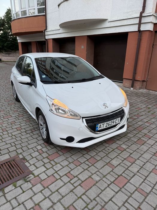 Продам Peugeot 208