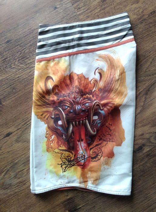 Spodenki szorty BillaBong - roz. M /  - Nowe