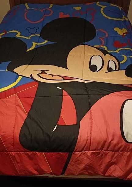 Conj.cama solteiro MickeyMouse. Edredom+lençóis. Preço sob consulta