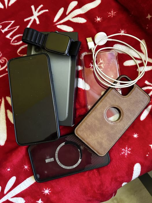 Iphone 11 pro max + apple watch 4