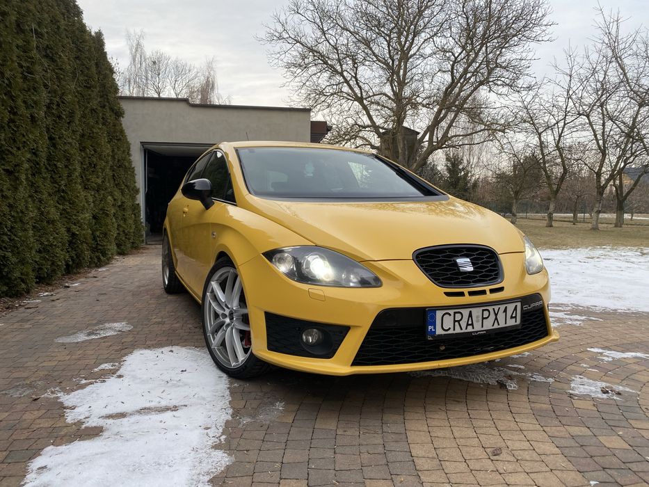 Seat Leon cupra 1P salon Polska