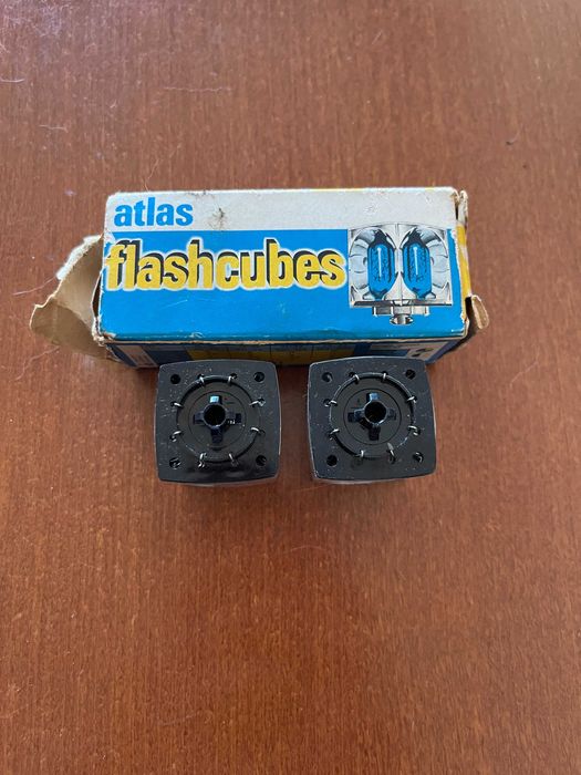 ATLAS Flashcubes - Vintage