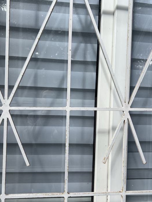 Ґрати металеві захисні на вікно 130/200