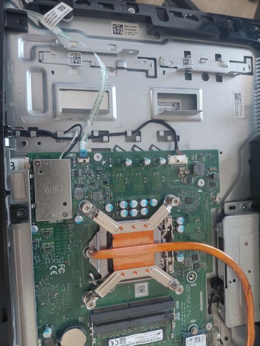 Dell OptiPlex 3280 AIO (i3/i5 10 gen, 8GB RAM, 256GB SSD) – Nie włącza się / Na części