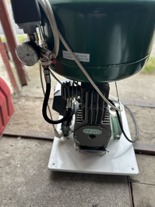 Компресор безмасляний