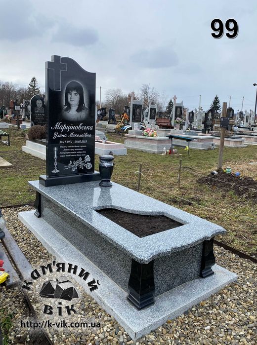 Пам'ятники Сторожинець