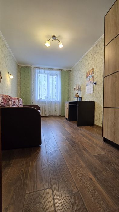 Продаж 3 кімнатна квартира  з ремонтом,  Центральний район, сертифікат