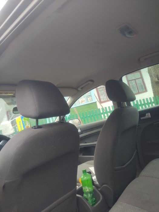 FORD FOCUS 1,6 бензин!