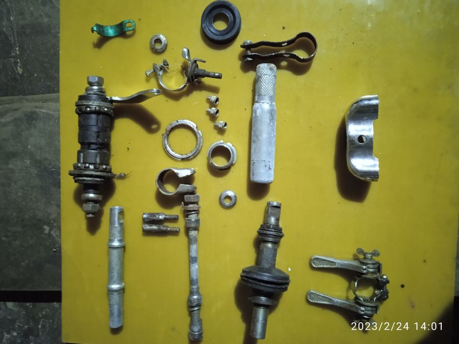 Продам запчастини до велосипедів