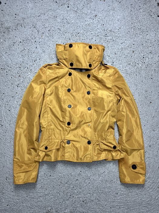 Burberry trencz płaszcz przecideszczowy żółty kurtka