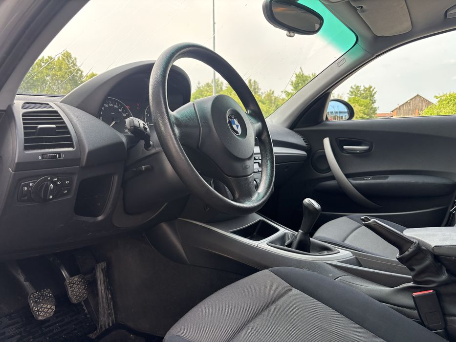 Bmw 1 2.0B 115KM 2005