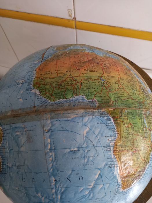 Globo terrestre Antigo.