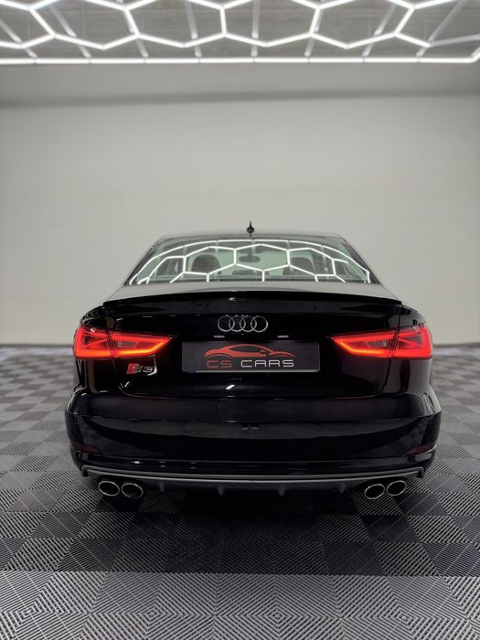 Audi A3 Limousine 1.6 TDI S-LINE kit S3