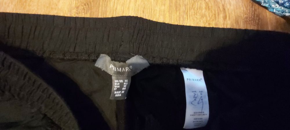 Spodenki czarne primark rozm40- 42