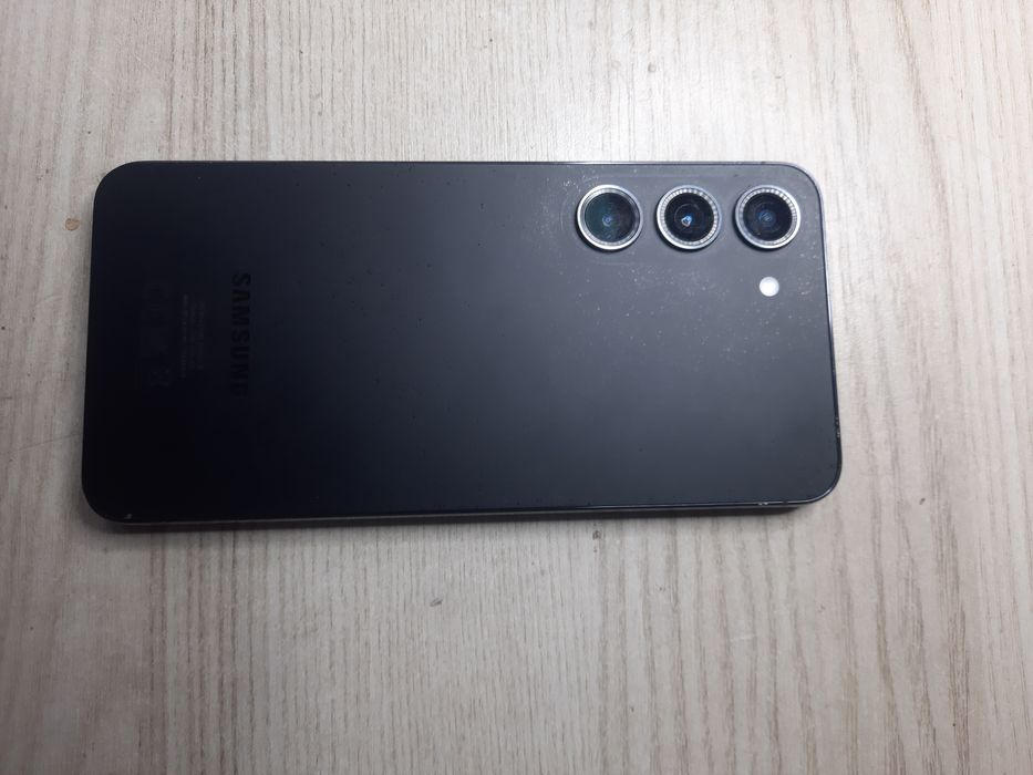 Smartfon Samsung S23