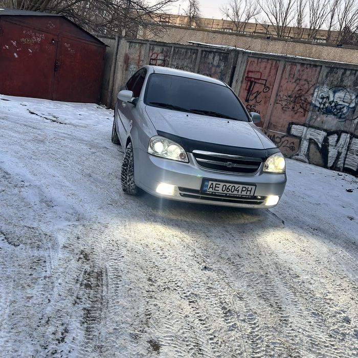 Продам шевроле Лачеті