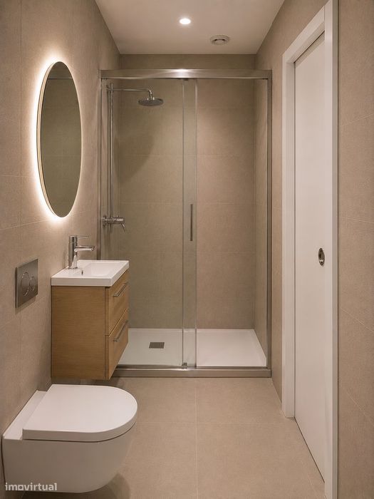 T0+1 remodelado e mobilado no centro de Lisboa | Pátio interior  e AC