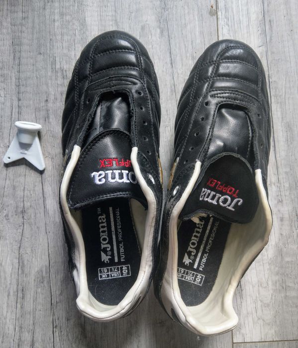 Buty piłkarskie, marki Yoma, rozmiar 40,5