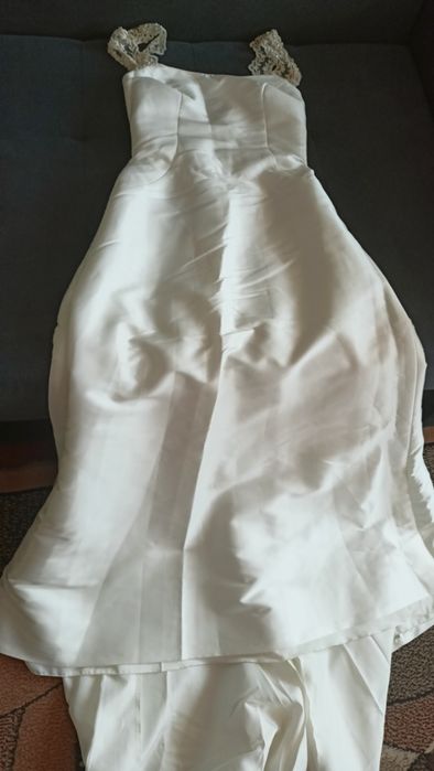 Весільна,фірмова сукня