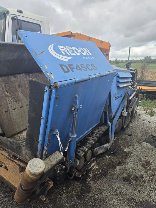 Demag DF45C  Rozściełacz do asfaltu DEMAG DF 45C