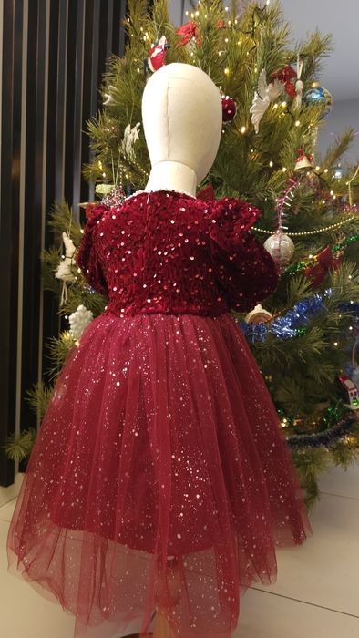 Дитяча дуже гарна пишна червона срібна сукня срібляста красное платье