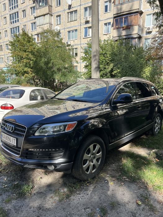 Продам AUDI Q7 2007 год випуска