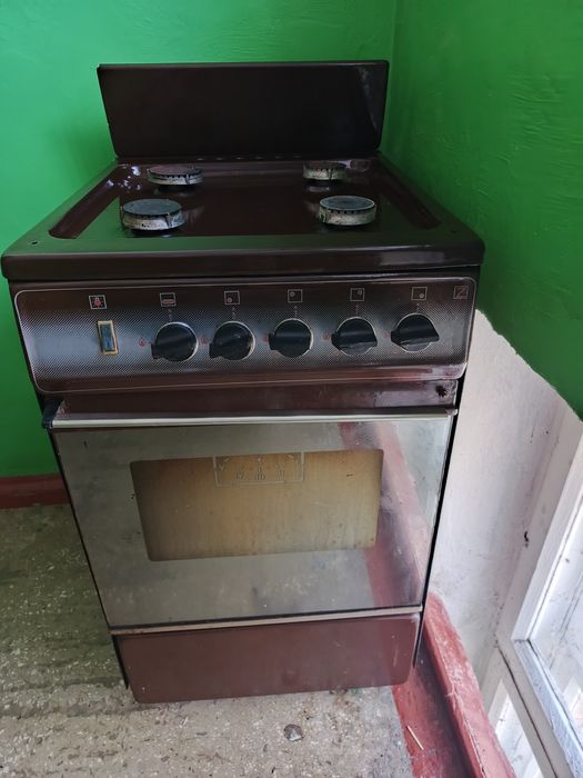 Продам газову плиту