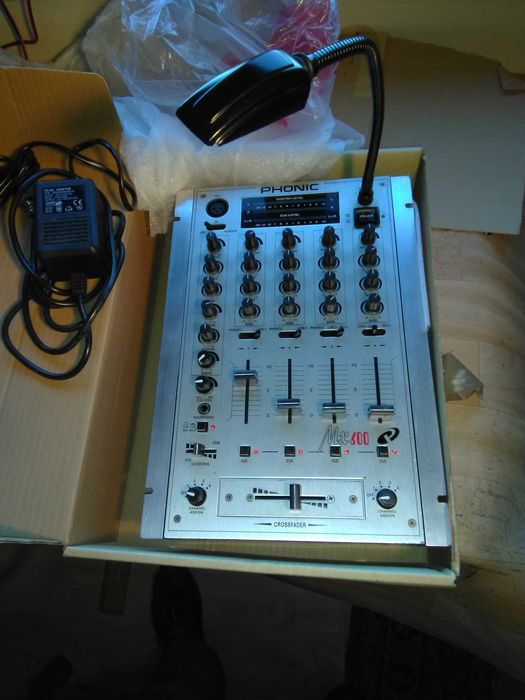 Mesa de som stereo Phonic mx 600