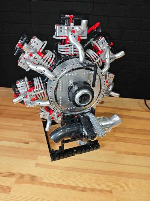Большой авиационный 7 цилиндровый двигатель из кубиков lego