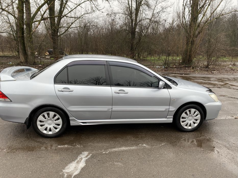 Продам Mitsubishi Lancer 9 1,6