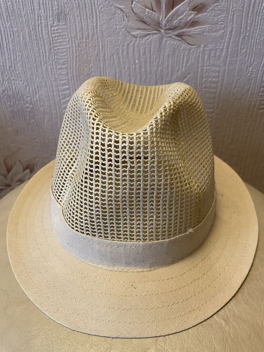 Letni kapelusz słomkowy jasny beż przewiewny unisex