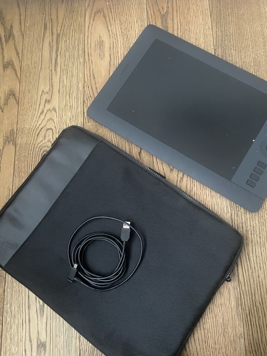 Tablet graficzny Wacom Intuos Pro medium PTH651