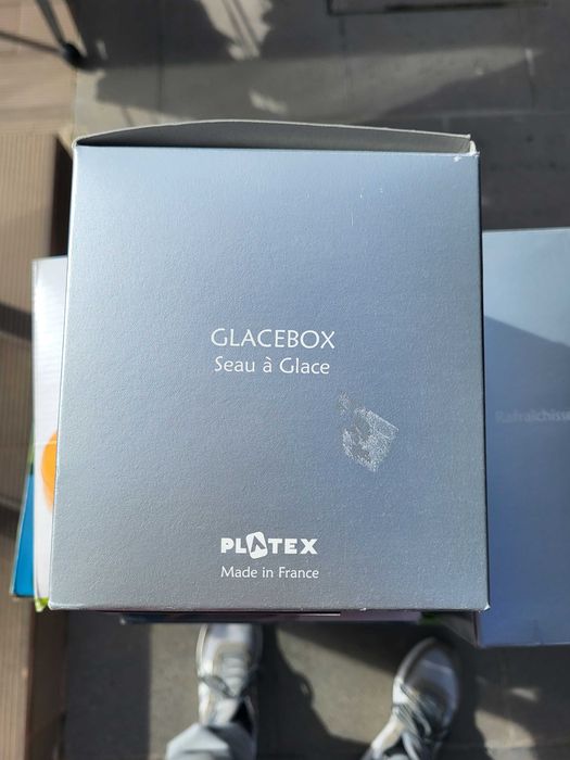 Balde de gelo e refrigerador de garrafas, marca Platex Novo