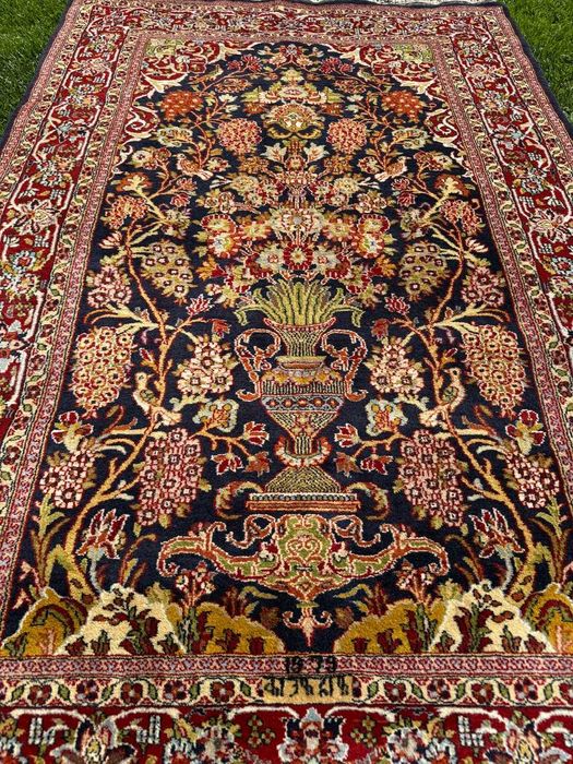 Kaszmirowy z 1979 r. tkany dywan perski Iran Goum 200x120 gal. 12 tys
