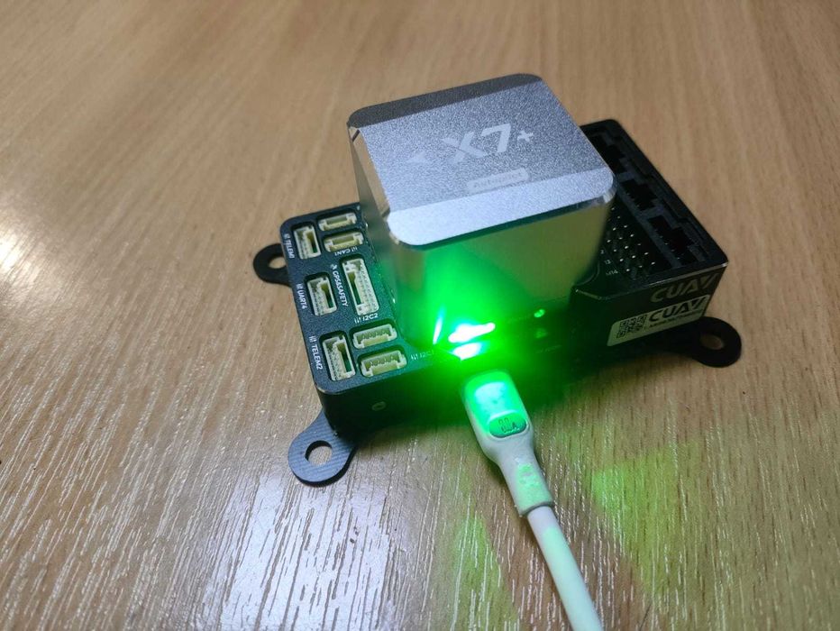 Контролер польоту Cuav X7 PLUS