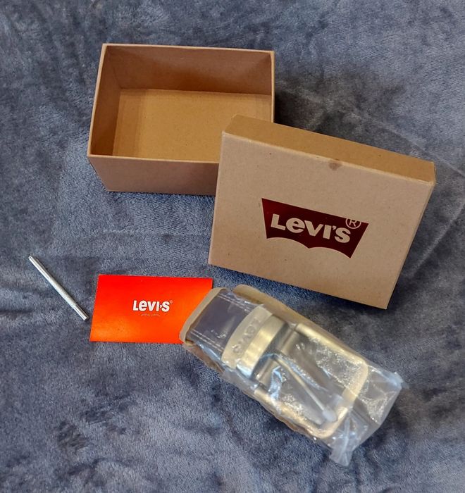 Pasek męski Levis w ozdobnymi pudełku