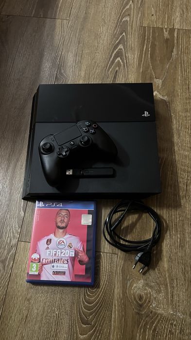 Konsola ps4 + pad i gra