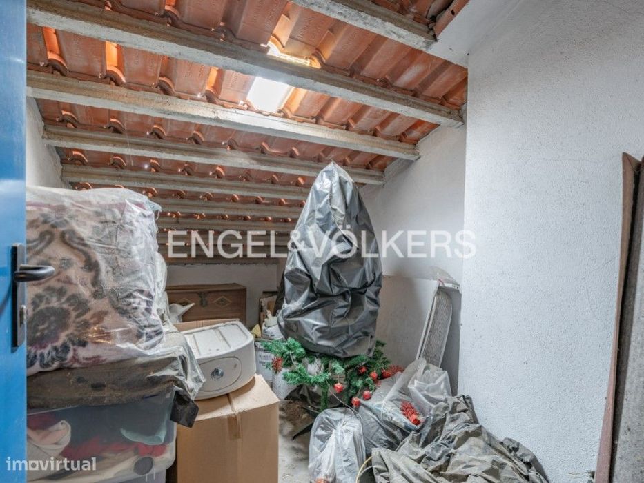 Apartamento T2 mobilado na Quinta do Texugo