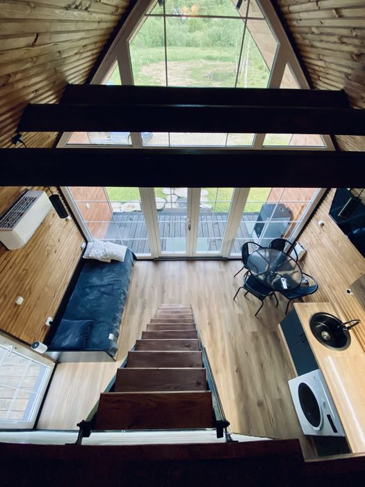 Задється будинок в Рибник