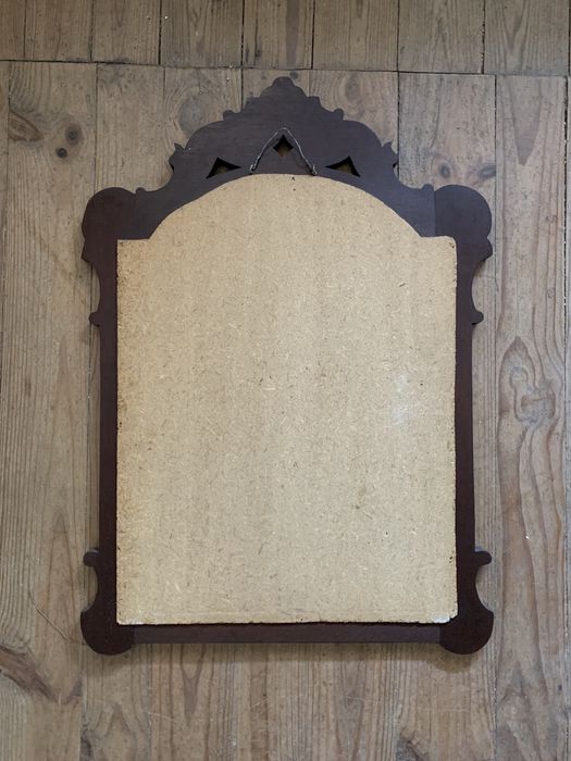 Espelho de parede em Madeira