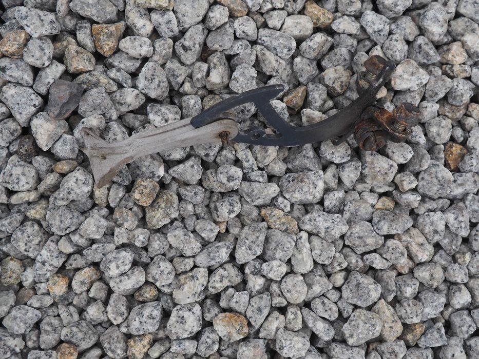 Cięgno maski mercedes W126 se