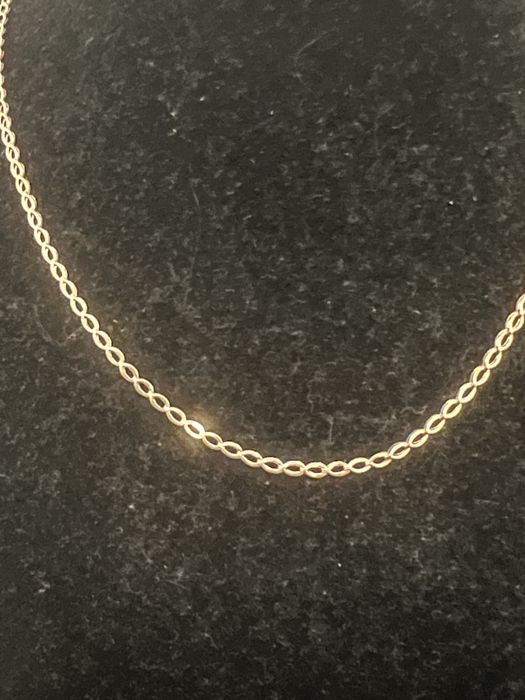 Cudny lancuszek zloto 575