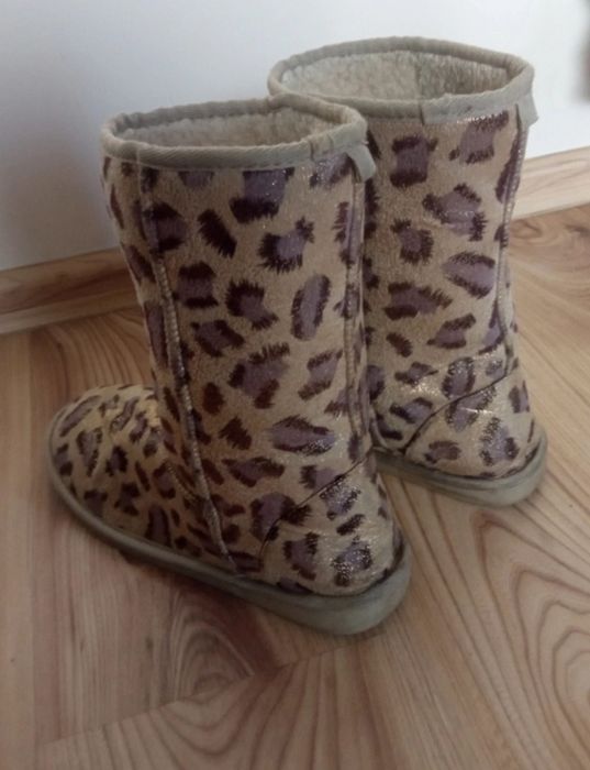 Śniegowce, buty emu