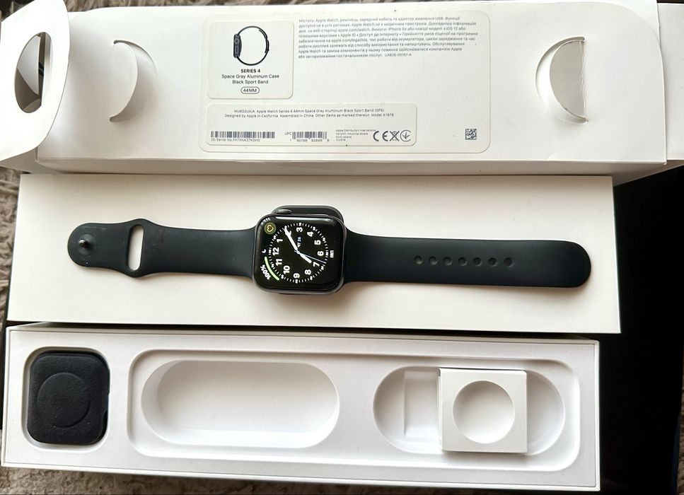 Apple Watch 4 44mm NFC GPS WIFI оригінал Обмін