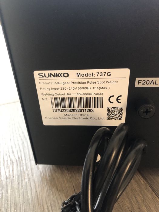 Zgrzewarka punktowa Sunkko 737G