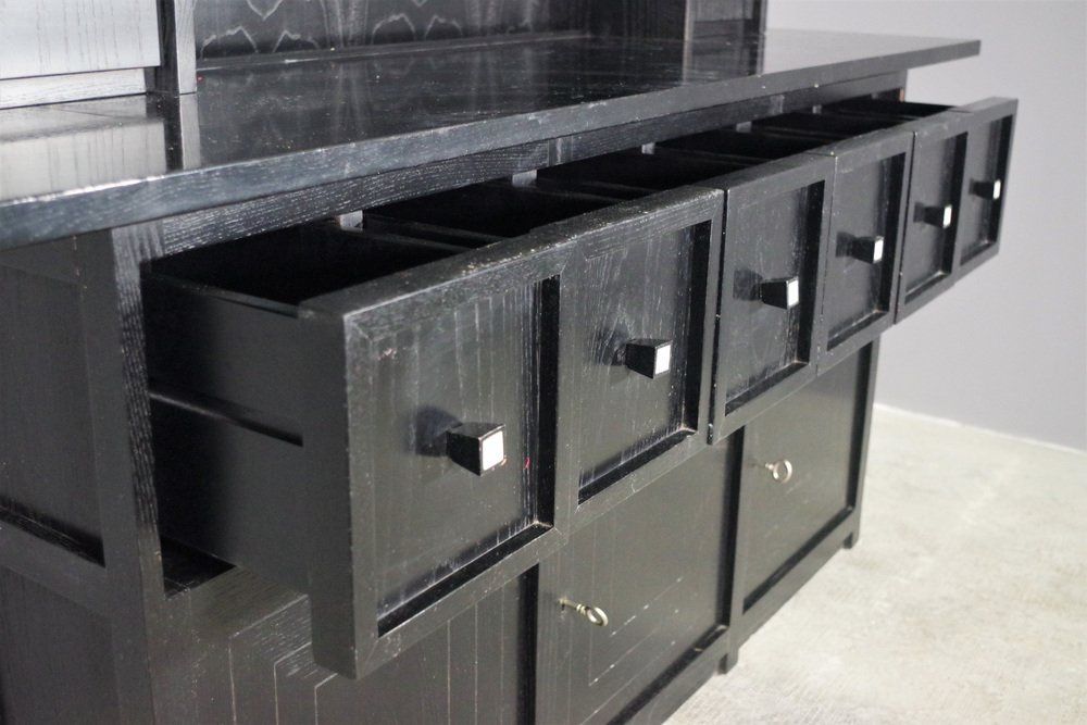 Aparador Charles Rennie Mackintosh