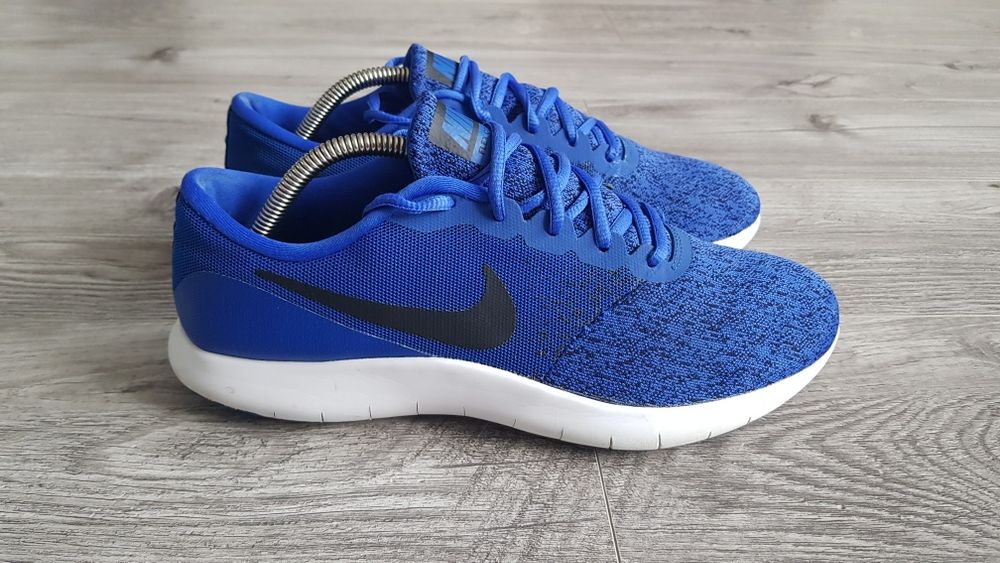 Продам фірмові кросівки Nike Flex contact